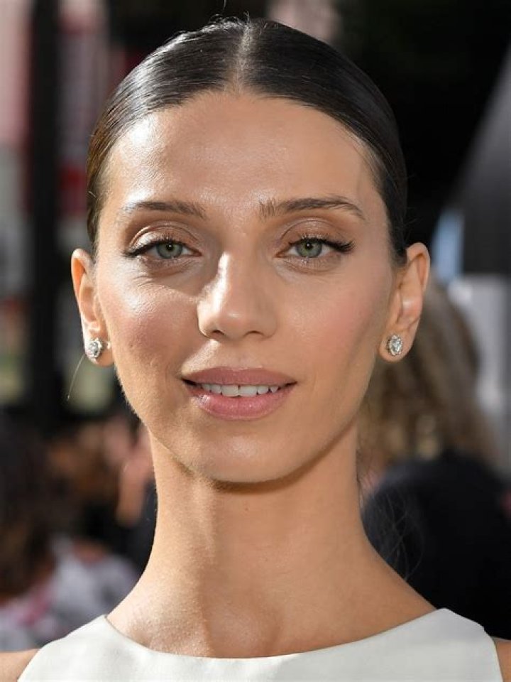 Angela Sarafyan
