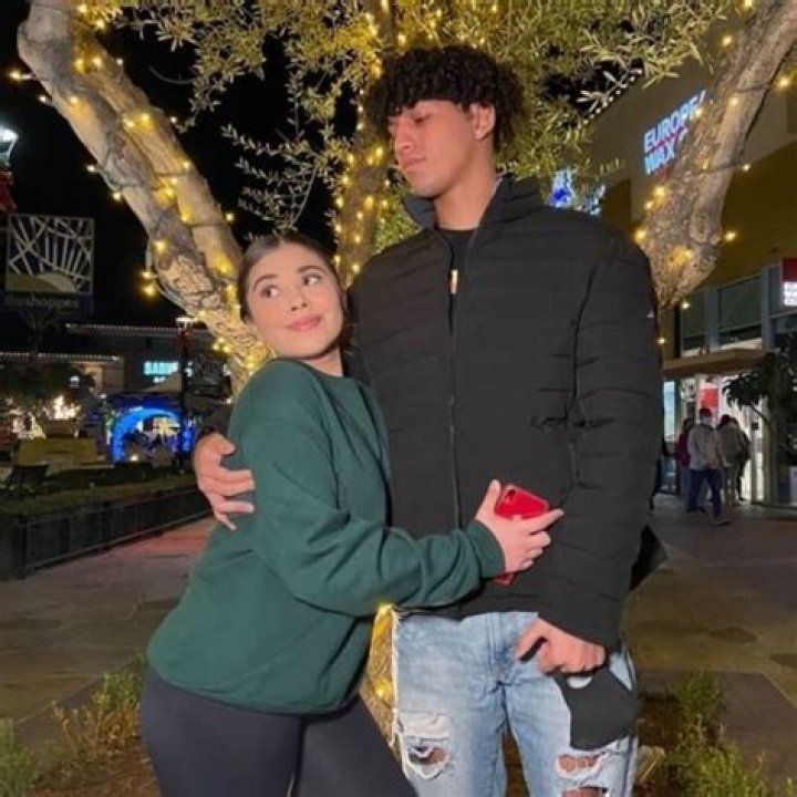 Bella Retamosa Age | Wiki, Net worth, Bio, Height, Boyfriend