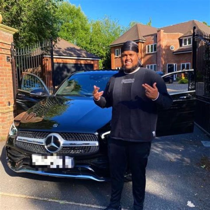 Chunkz Age | Wiki, Net worth, Bio, Height, Girlfriend (UPDATED)