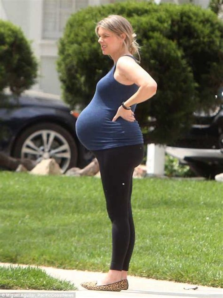 Former ‘Bachelorette’ Star Ali Fedotowsky Shows Off Growing Baby Bump in Itty Bitty Bikini