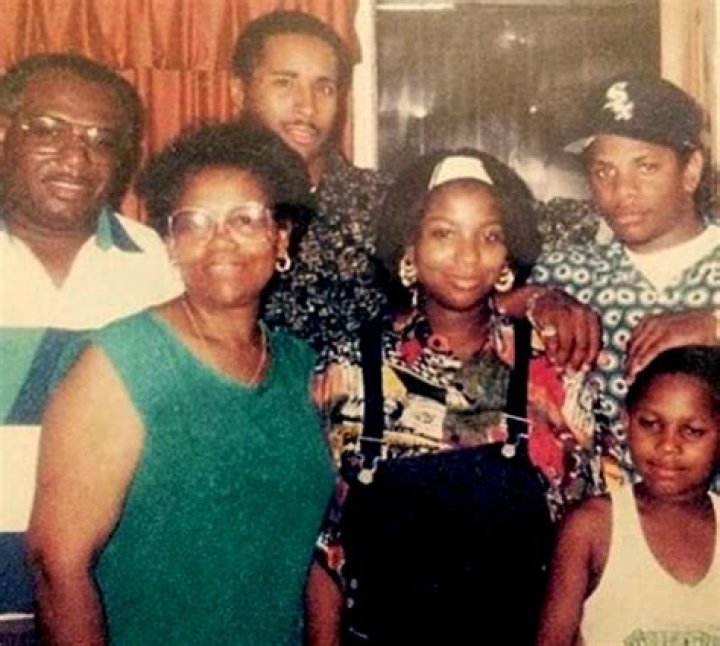 Full Details about Eazy-E’s 11 Children – Celebsgraphy