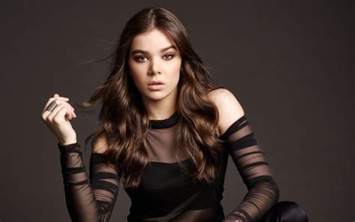 Hailee Steinfeld