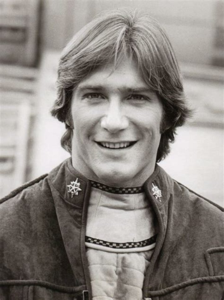 How tall is Barry Van Dyke