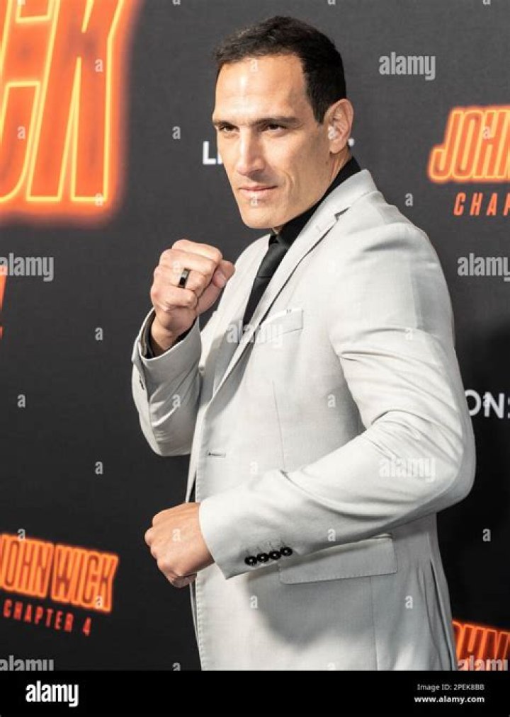 How tall is Marko Zaror