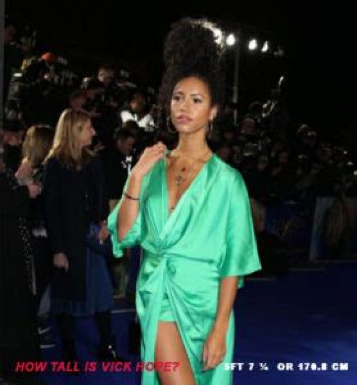 How tall is Vick Hope