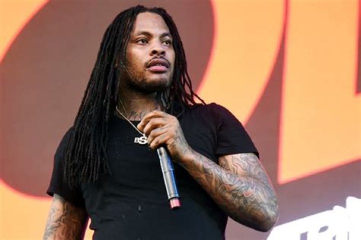 How tall is Waka Flocka