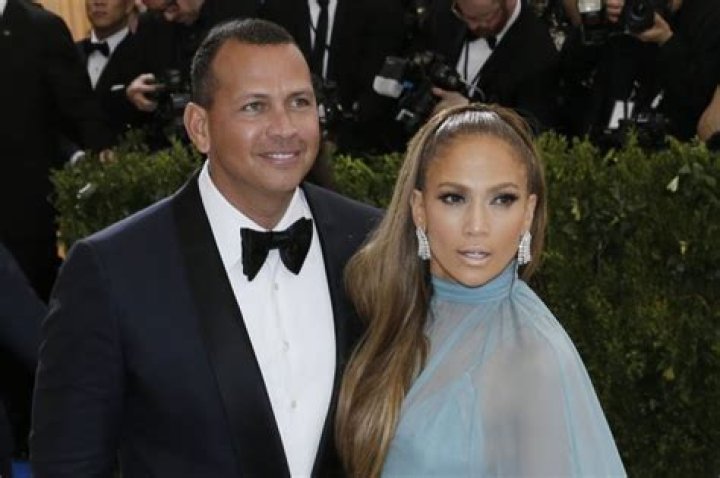 Jennifer Lopez Just Started Dating Alex Rodriguez — But She Already Met His Family!