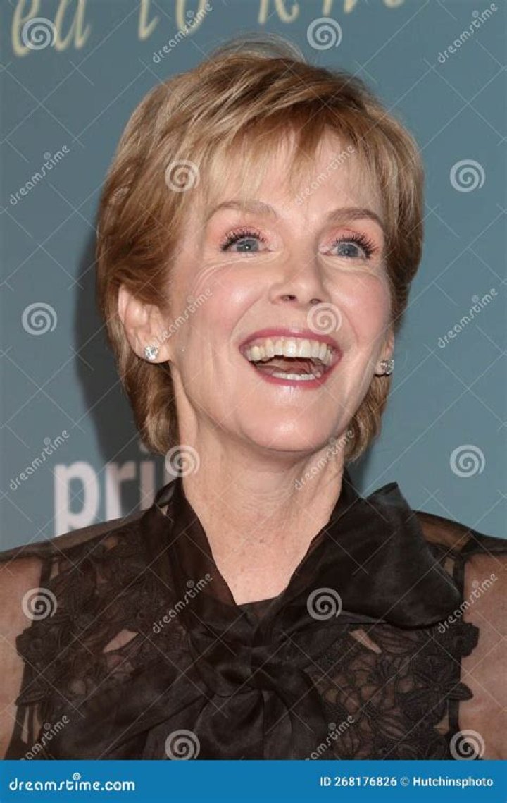 Julie Hagerty – Celebsgraphy