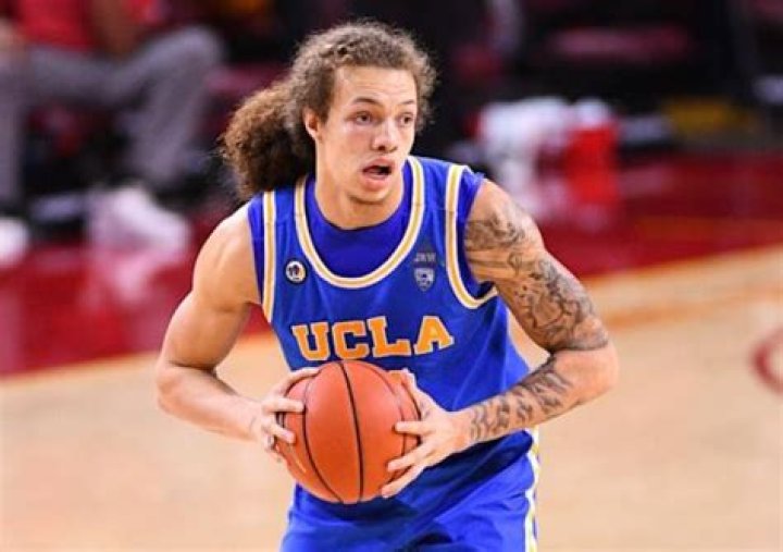 Mac Etienne Wiki, Biography, Height, Weight, Age, Net worth, Parents, Ethnicity, Girlfriend & More