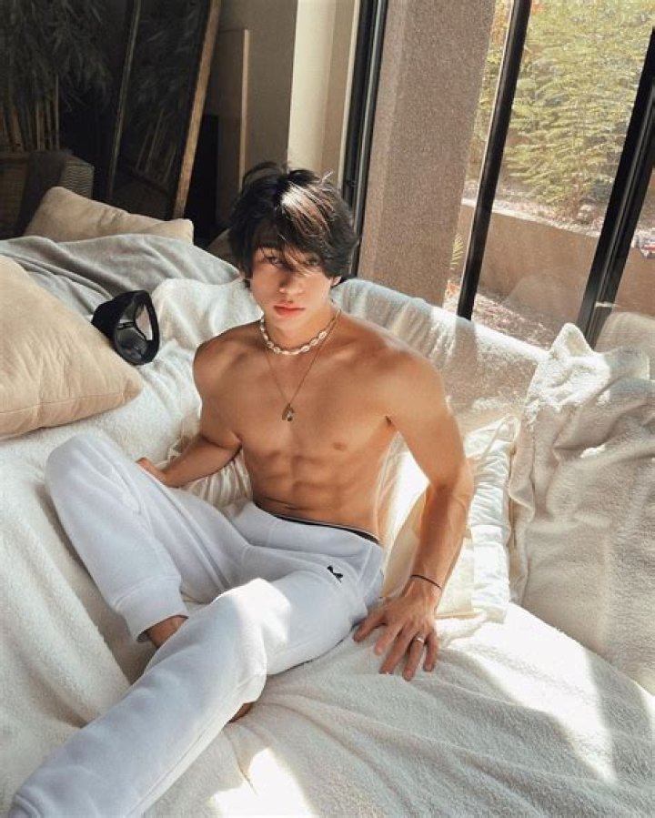 Oliver Moy Age | Wiki, Net worth, Bio, Height, Girlfriend