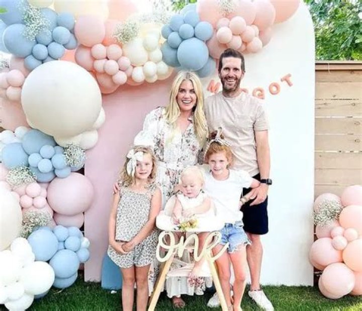 Wiki, Age, Biography, Height, Husband, Kids, Net worth, Parents, Family & More